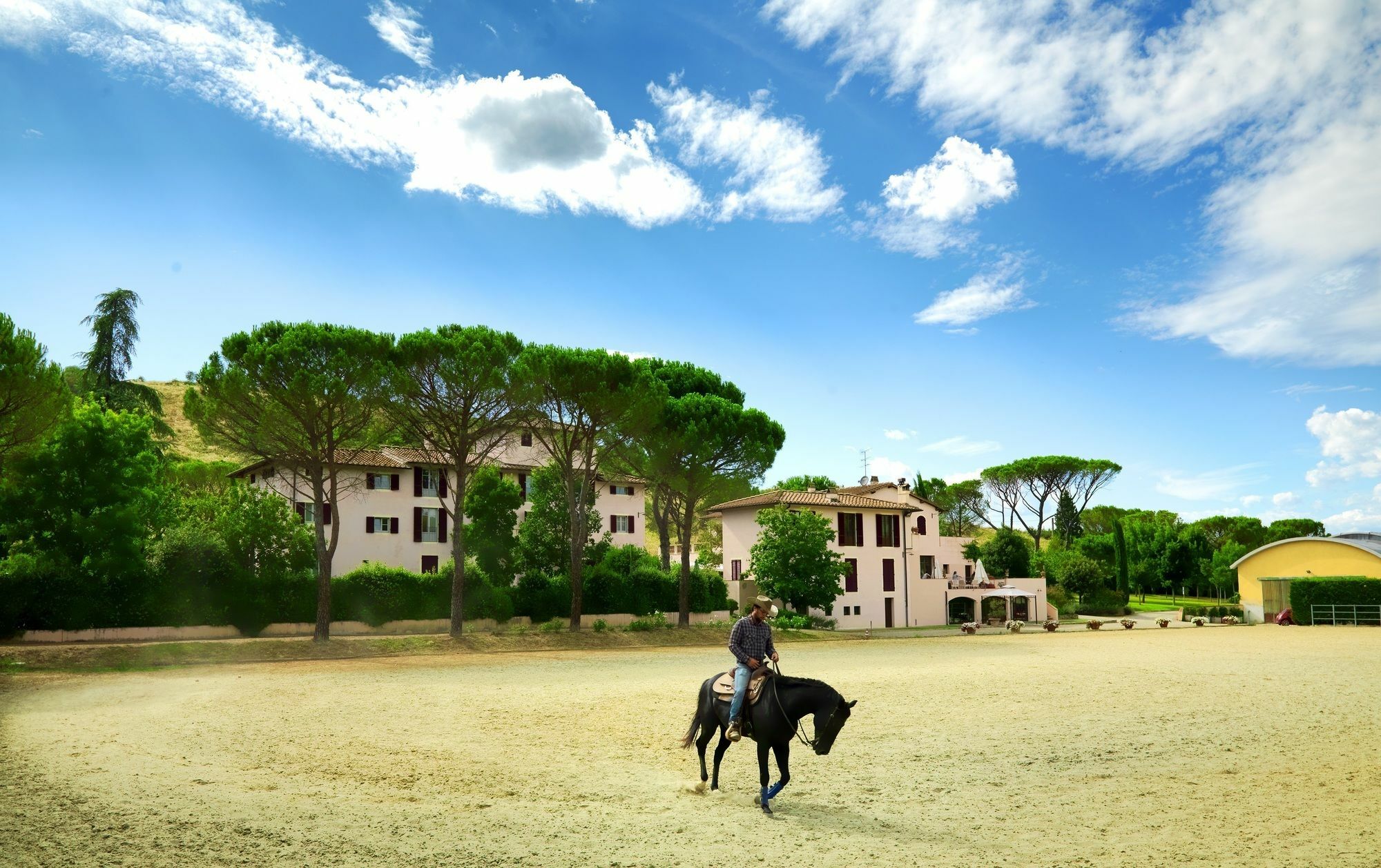 Appartamenti Agriturismo La Canonica Чертальдо Екстер'єр фото